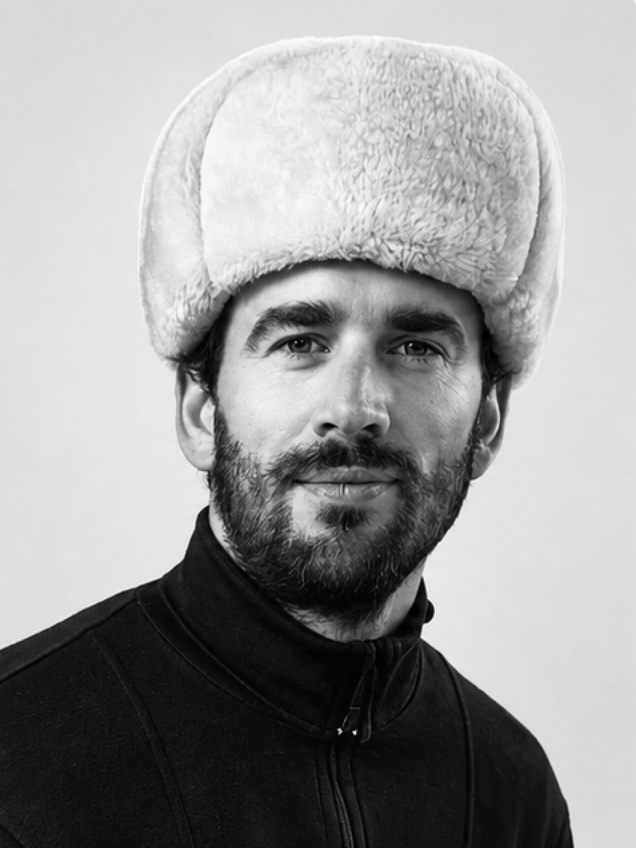 Finn Grau